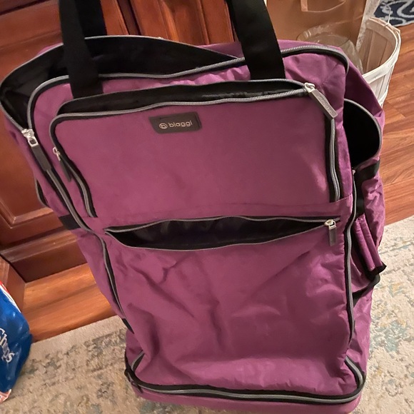 biaggi Bags Biaggi Zip Suitcase Poshmark